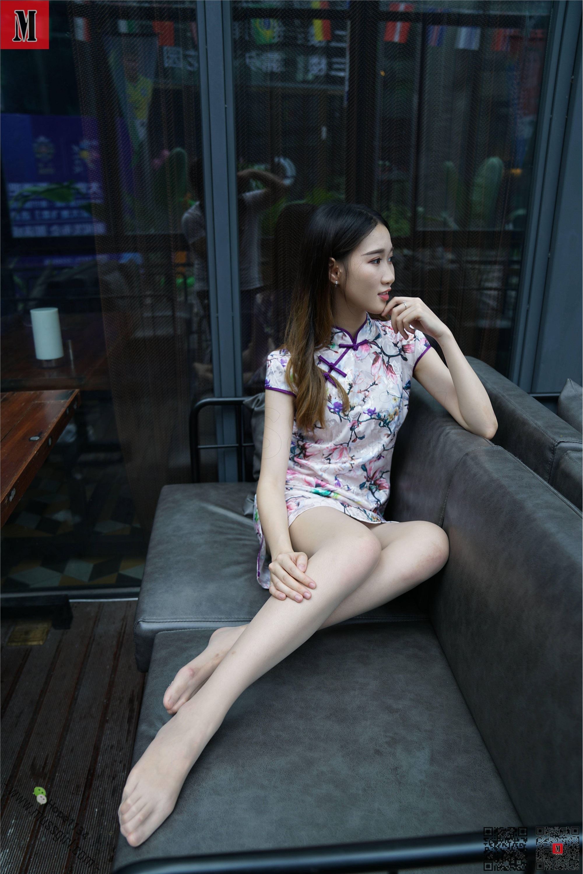 MussGirl慕丝女郎  NO.224 户外碎花旗袍肉丝